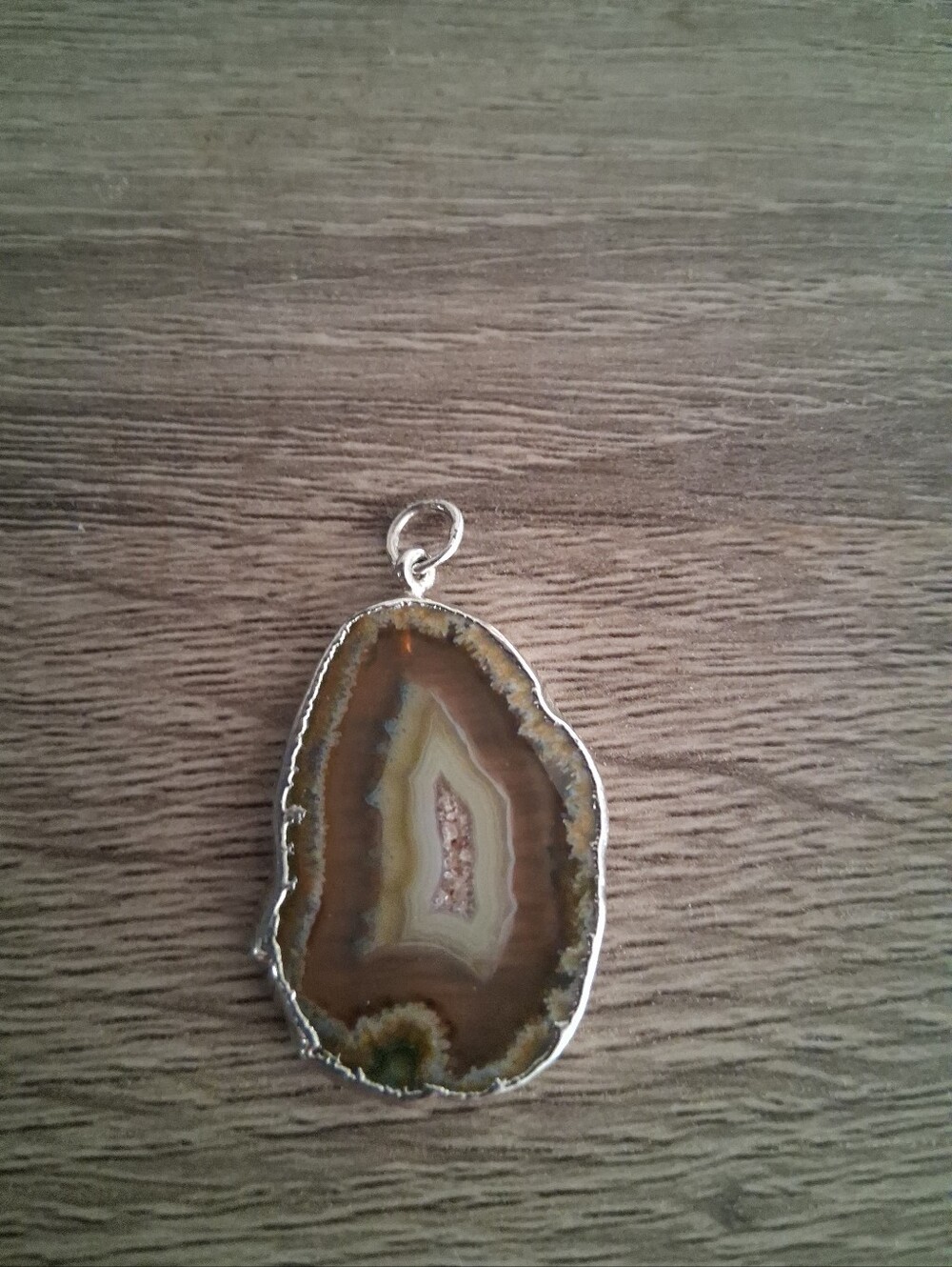 Vintage Brown Agate Oval Slice Pendant Necklace - Silver Trim